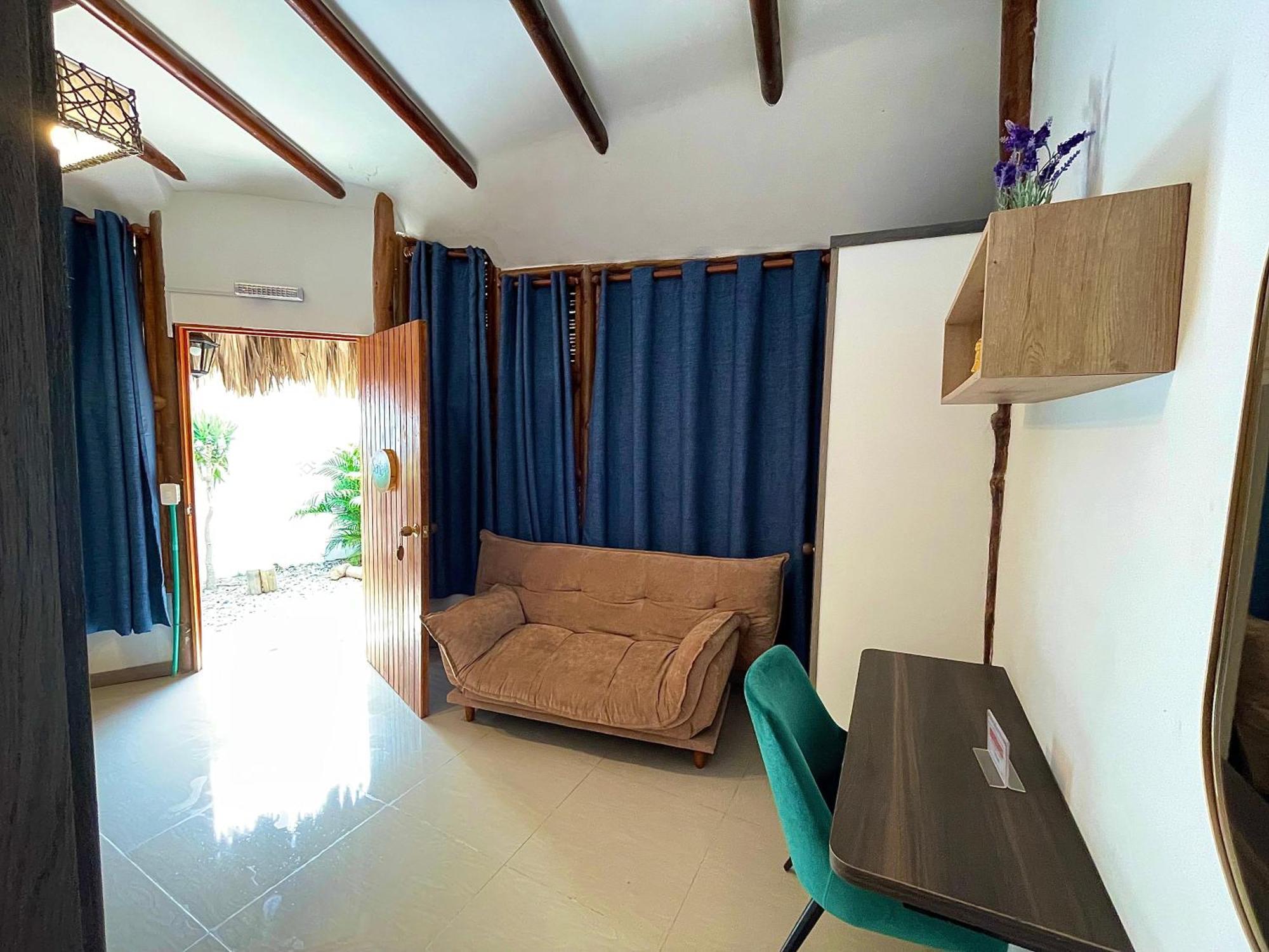 Bikini Hotel & Pool Palomino Chambre photo